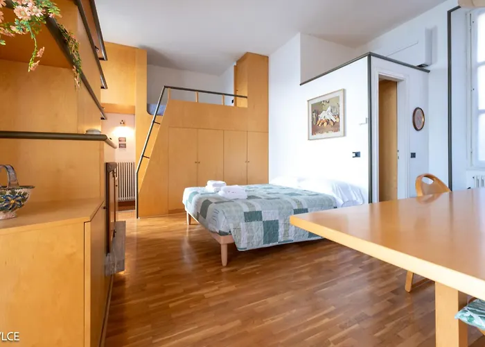 La Casa Di Anna * Varenna